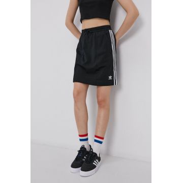 adidas Originals Fustă H37774 culoarea negru, mini, model drept H37774-BLACK