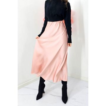 Fusta eleganta Penelope, cu textura satinata si croi lung, Peach Fuzz, Marime S/M/L