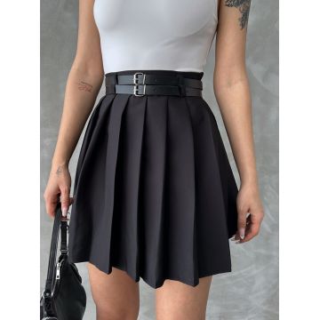 Fusta cu pliuri cu accesoriu curea
