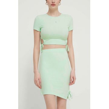 Tommy Jeans fustă culoarea verde, mini, creion, DW0DW17962