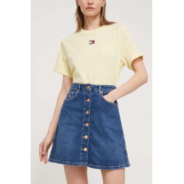Tommy Jeans fustă din denim culoarea bleumarin, mini, dreaptă DW0DW17970