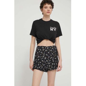 Tommy Jeans fustă pantaloni culoarea negru, mini, evazați, DW0DW17960