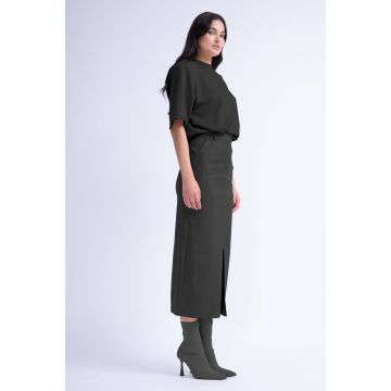 Fusta Dreapta cu Slituri Neagra