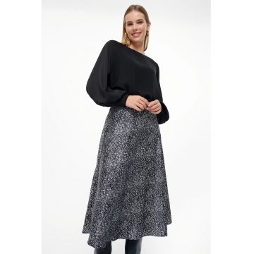 Fusta midi evazata cu model