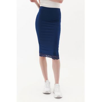 Fusta midi cu garnitura din dantela Mollacetek