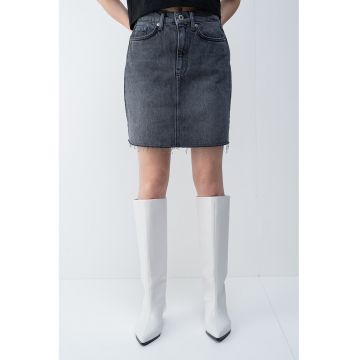 Fusta mini de denim cu imprimeu grafic pe spate