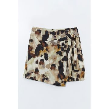 Fusta-pantalon cu model petrecut