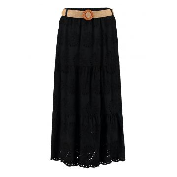 Fusta cu aspect stratificat si broderie