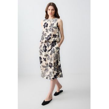 Fusta cu model floral si buzunare laterale