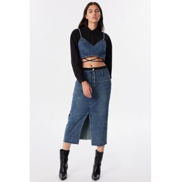 Fusta de denim cu slit frontal