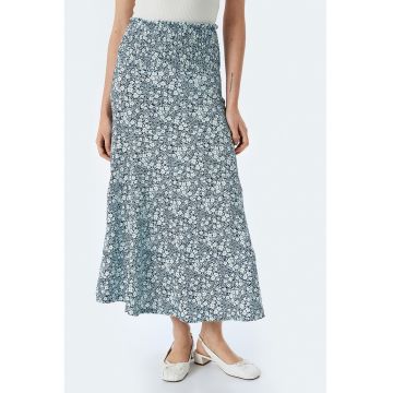 Fusta lunga evazata cu model floral