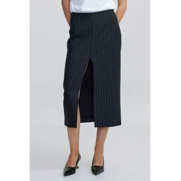 Fusta midi cu slit adanc frontal si dungi