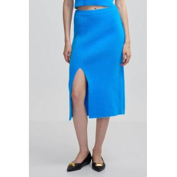Fusta midi pufoasa cu slit lateral