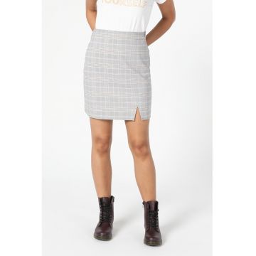 Fusta mini cu model in carouri si slit frontal