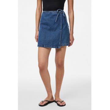 Fusta petrecuta din denim