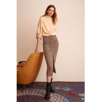 Fusta midi cu slit frontal
