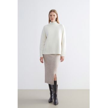 Fusta din tricot cu slit lateral Fusta din tricot cu slit lateral
