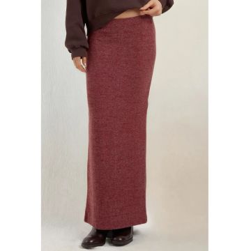 Fusta midi -  texturata - cu talie elastica si crapatura - visiniu - tricot