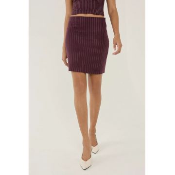 Fusta mini dama -  viscoza/poliester - rosu Fusta mini dama -  viscoza/poliester - rosu