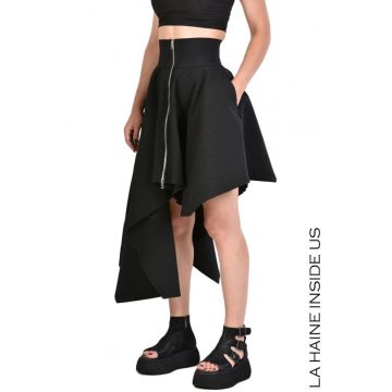 Fusta asimetrica - cu aspect creponat si inchidere fermoar spate