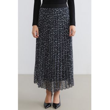 Fusta cu animal print - pliuri si banda elastica in talie