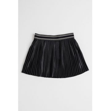 Fusta cu pliuri si talie elastica