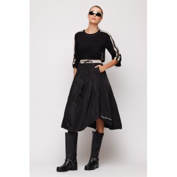 Fusta dama incretita Fusta dama incretita