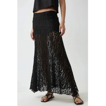 Fusta  dantela - talie inalta - croiala lejera - negru