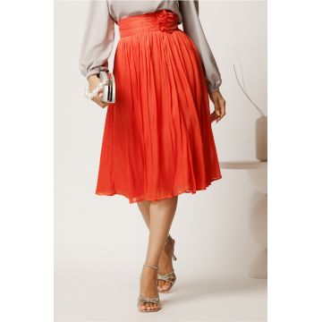 Fusta DY Fashion midi corai in clos din voal cu insertii din fir lurex si floare in talie Fusta DY Fashion midi corai in clos din voal cu insertii din fir lurex si floare in talie