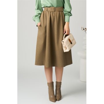 Fusta DY Fashion office din jerse maro cu pliuri si curea in talie Fusta DY Fashion office din jerse maro cu pliuri si curea in talie