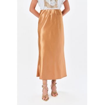 Fusta lunga dreapta cu talie medie Fusta lunga dreapta cu talie medie