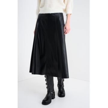 Fusta midi de piele ecologica