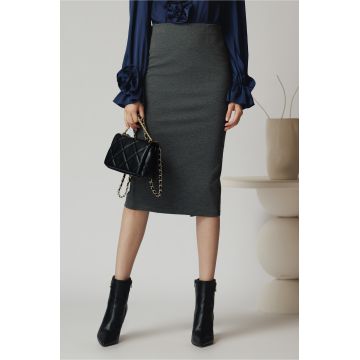 Fusta midi office din viscoza gri simpla cu crepeu la spate
