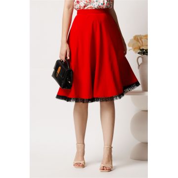 Fusta midi rosie din viscoza in clos cu dantela la baza Fusta midi rosie din viscoza in clos cu dantela la baza