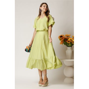 Fusta midi verde din rayon in clos cu volan la baza