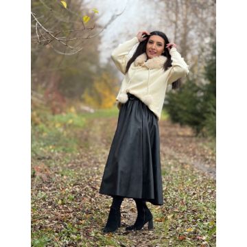 Fusta neagra midi din piele cu curea in talie