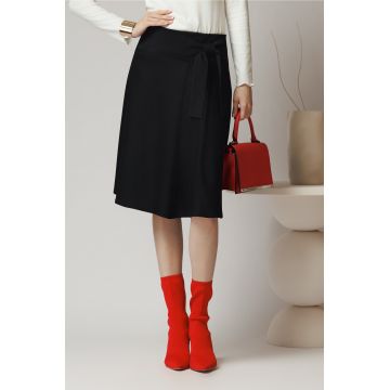 Fusta office din stofa neagra cu funda in talie Fusta office din stofa neagra cu funda in talie