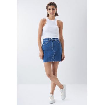 Fusta scurta din denim cu croiala dreapta