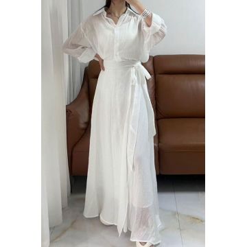 Compleu din vascoza si bumbac, creponate cu camasa si fusta petrecuta, alb