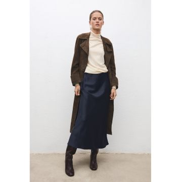 Fusta de satin cu croiala in A