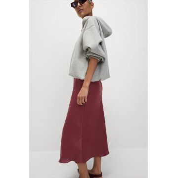 Fusta din satin cu croiala pe bie