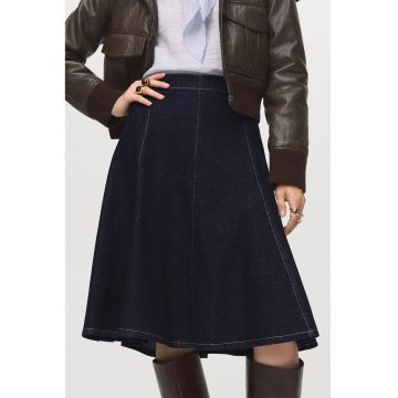 Fusta evazata din denim