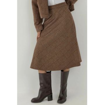 Fusta midi -  talie inalta - carouri - maro castor - amestec de lana