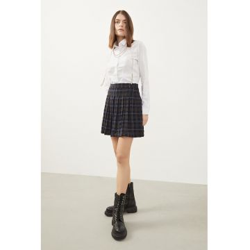 Fusta mini cu pliuri si model in carouri