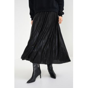 Fusta plisata cu aspect lucios