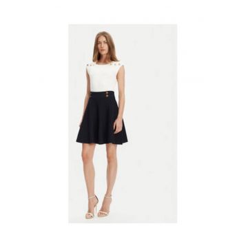 Fusta scurta evazata cu nasturi metalici decorativi