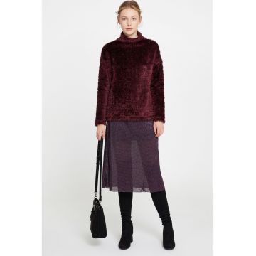 Fusta semitransparenta cu aspect stralucitor