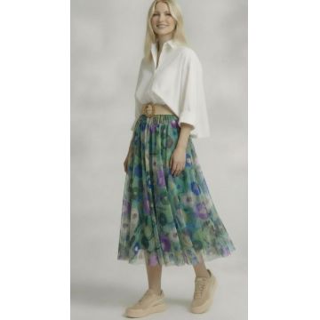 Fusta clos din tulle cu imprimeu floral pictural pe fond verde