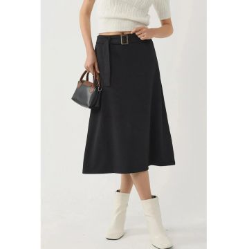 Fusta Midi  talie inalta - detaliu arcuit - neagra