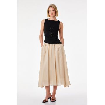 Fusta plisata cu buzunare - Bej